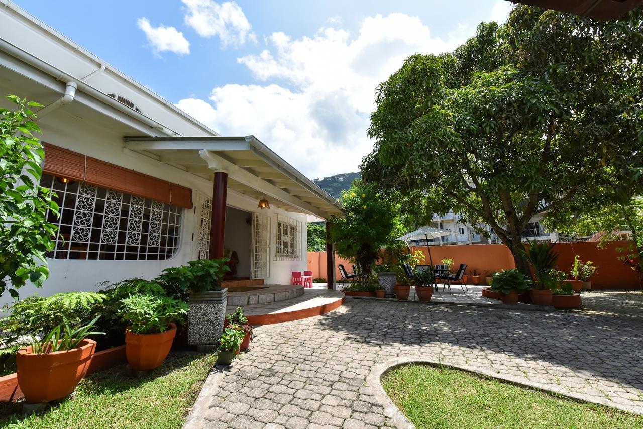 Jessies Guest House Seychelles Бо-Валлон Экстерьер фото